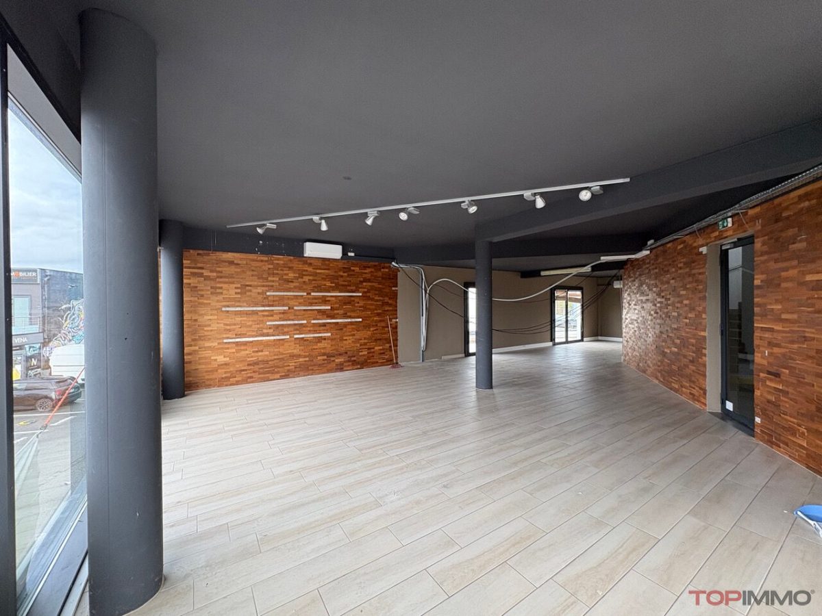 Local commercial 176 m² Rixheim
