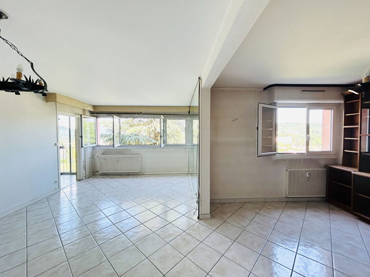 Appartement Saint Die Des Vosges 4 pièce(s) 94.12 m2