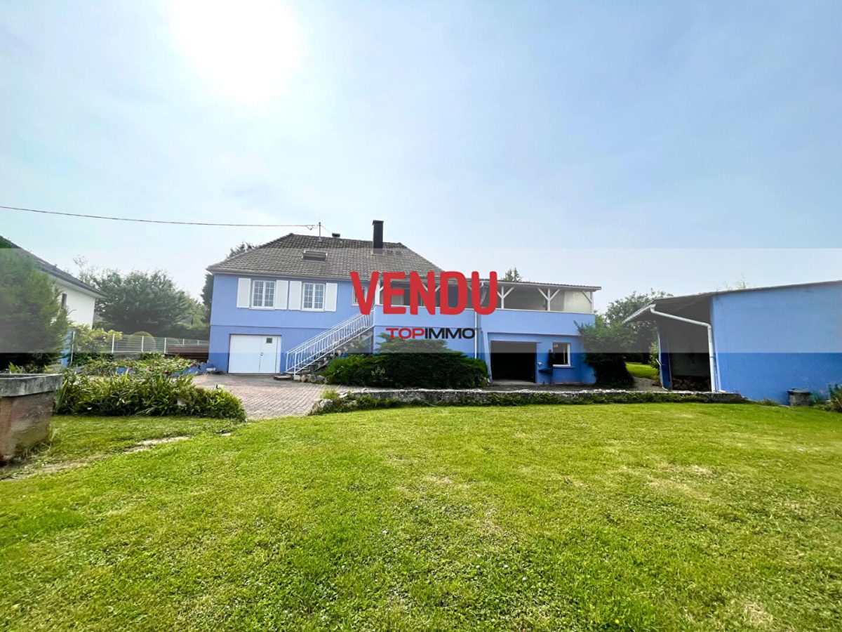 Maison familiale pleine de potentiel et de caractère