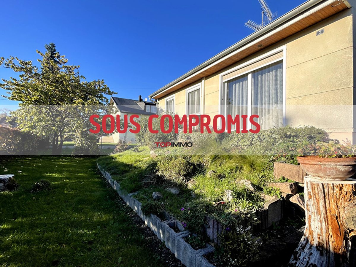 Maison de plain-pied avec sous-sol complet et terrain arboré – à découvrir sans tarder !