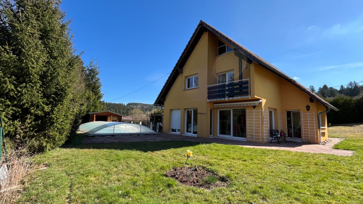 Maison Bourg Bruche 9 pièce(s) 125,8 m2